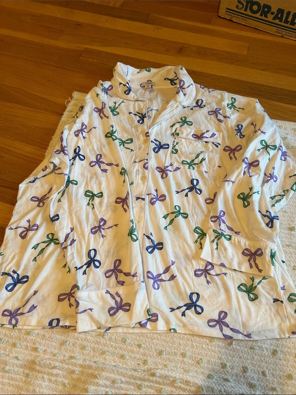 J. Crew White cotton pajama top  with  Ribbon Print size XXL. **top only **